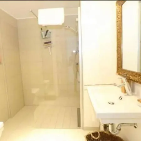 Retro Chic 2 Bedrooms Flat In Center W Terrace&parking